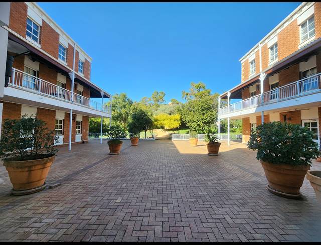 311M² OFFICE TO LET IN FOURWAYS